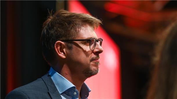 SPD-Europapolitiker bei Angriff in Dresden schwer verletzt Europaabgeordneter Matthias Ecke im Juni 2023 auf dem Landesparteitag der SPD Sachsen in Chemnitz.