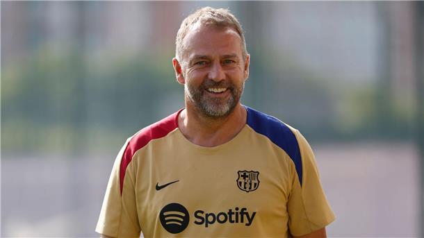 Talent Bernal erhält neuen Vertrag beim FC Barcelona Ex-Bundestrainer Hansi Flick hat Marc Bernal bei Barcelona zur Vorbereitung der ersten Mannschaft dazugeholt.