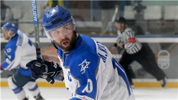 Ex-Pinguins-Verteidiger Michail Kozhevnikov ist mittlerweile Kapitän der israelischen Eishockey-Nationalmannschaft.
