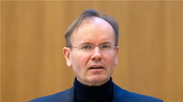 Ex-Wirecard-Chef Markus Braun muss sich parallel zum Strafprozess auch in einem Zivilprozess verantworten. Insolvenzverwalter Michael Jaffé will Braun und weitere Beklagte  persönlich für die immensen Verluste haftbar machen.
