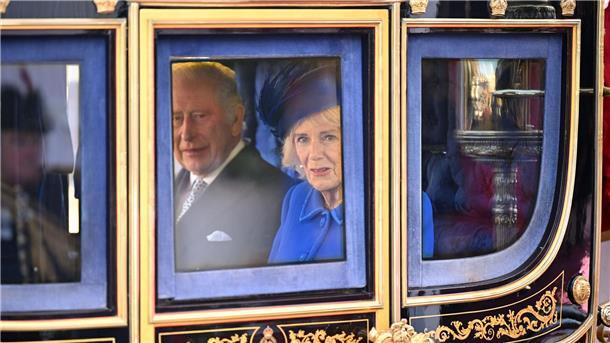 Zeitplan: König Charles wird am Mittag gekrönt Exakt 33 Minuten soll die Kutschfahrt von der Westminster Abbey bis zum Buckingham-Palast dauern.