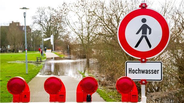 Niedersachsen erwartet höhere Elbwasserstände zum Wochenende Experten in Niedersachsen erwarten zum Wochenende erhöhe Wasserstände an der Elbe. (Symbolbild)