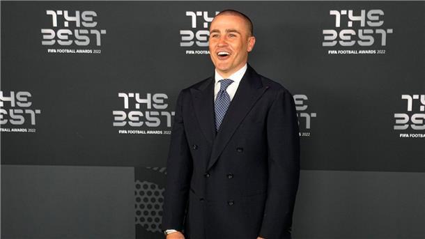 Fabio Cannavaro trainiert künftig die Fußballer Usbekistans.