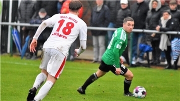 Fabio Hausmann (rechts) kann mit dem FC Hagen/Uthlede noch die 60-Punkte-Marke erreichen. Beim 3:0 gegen den TSV Etselsen zeigte die Blumenstraßen-Elf eine überzeugende Leistung.