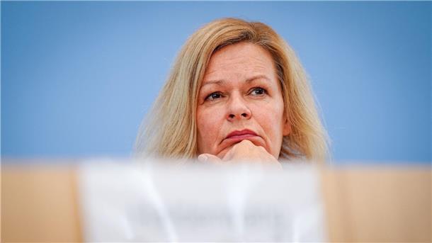 Innenminister beraten über Abschiebungen Faeser will „islamistische Gefährder konsequent ausweisen und abschieben“.