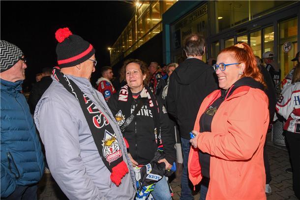 Fans aus Nord und Süd sind voller Vorfreude auf das DEL-Duell der Fischtown Ping...