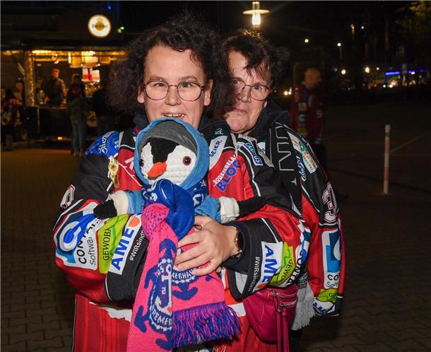 Fans aus Nord und Süd sind voller Vorfreude auf das DEL-Duell der Fischtown Ping...