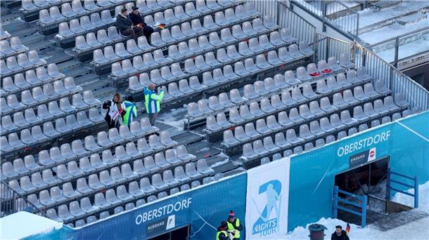 Fast leere Tribünen in Oberstdorf.