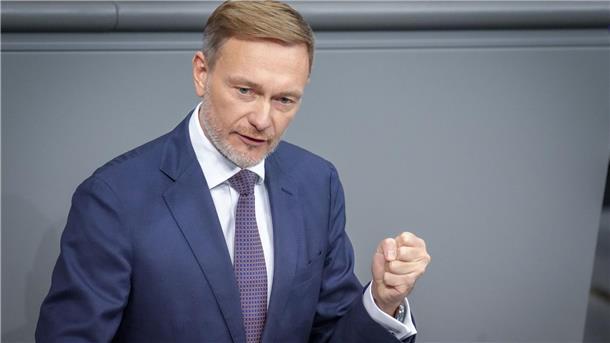 FDP-Chef Christian Lindner lässt die Vorwürfe des Kanzlers nicht auf sich sitzen. (Archivbild)