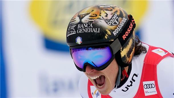 Federica Brignone feiert ihren Sieg in Garmisch-Partenkirchen.