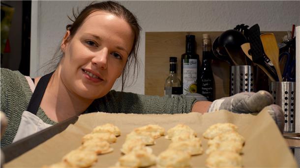 Fertig. Leicht gebräunt dürfen die Kokosmakronen aus dem Ofen.