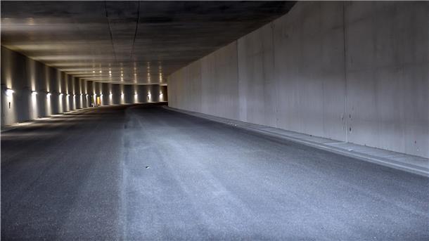 Fertig oder nicht? Darum gibt es erneut Streit zwischen der Wirtschaftsförderungsgesellschaft BIS und den Tunnelbauern.