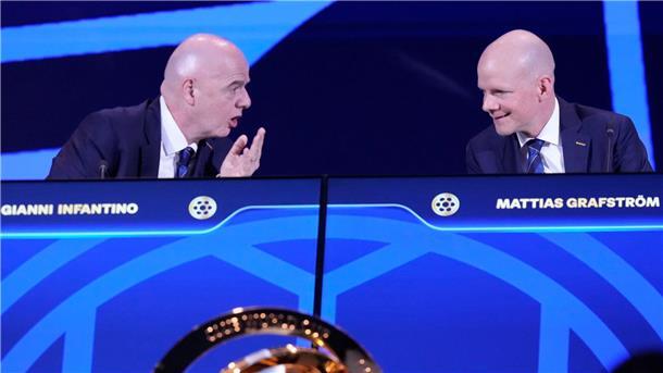 FIFA-Chef Infantino (l.) braucht nun ein gutes Krisenmanagement. 