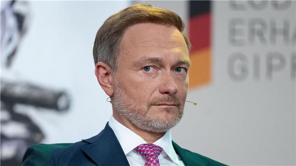Finanzminister Christian Lindner muss kurzfristig seine Reisepläne ändern.