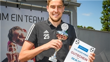 Finn-Niklas Klaus vom FC Hagen/Uthlede gewann in der vergangenen Saison den NZ-Torjägerpokal.