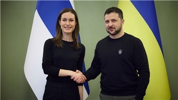 Finnlands Ministerpräsidentin Sanna Marin ist nach Kiew zu Wolodymyr Selenskyj gereist.