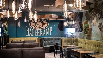 Flagshipstore im Columbus-Center: Bäckermeister Haferkamp investiert in seine Vorzeige-Filiale rund 350.000 Euro. Aufgrund der Corona-Pandemie darf der Café-Bereich noch nicht genutzt werden.