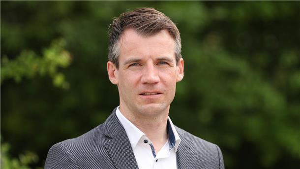 FN-Sportchef Dennis Peiler erledigt kommissarisch Aufgaben des ausgeschiedenen Generalsekretärs.
