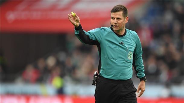 Frank Willenborg äußert sich zum Pilotprojekt mit Schiedsrichter-Durchsagen im Stadion.