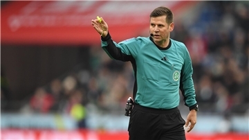Frank Willenborg äußert sich zum Pilotprojekt mit Schiedsrichter-Durchsagen im Stadion.