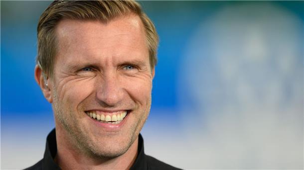 Frankfurts Sportvorstand Markus Krösche sieht das Spiel bei Atlético Madrid als Standortbestimmung. (Archivbild)