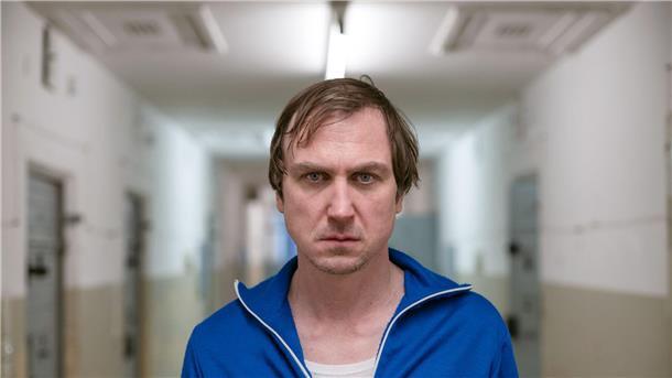 Eidinger als Stasi-Mitarbeiter: Arte-Drama „Nahschuss“ Franz Walter (Lars Eidinger) kann das Vorgehen des DDR-Auslandsnachrichtendienstes nicht mehr billigen.