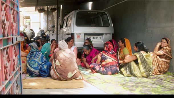 Krank durch Hitze: Klimawandel und die Arbeitswelt Frauen in Indien: Wie können sie trotz Hitze arbeiten?