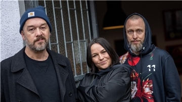 Frei sein, unabhängig sein - Raphael Schalz (l-r), Jen Bender und Chriz Falk sind Grossstadtgeflüster.