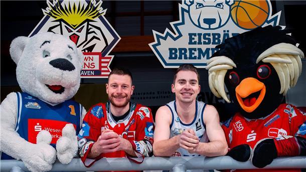 Freuen sich auf den Bremerhavener Sportsonntag (von links): Eisbären-Maskottchen Dunky, Pinguins-Kapitän Jan Urbas, Eisbären-Rekordspieler Adrian Breitlauch und Pinguins-Maskottchen Kralli.