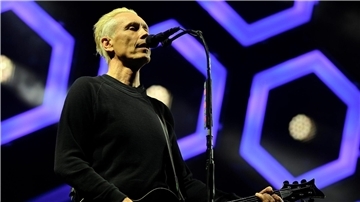 Frontmann der Band „Die Ärzte“, Farin Urlaub, bei einem Auftritt auf dem Southside Festival.