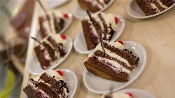 Mit Deutschland ist weniger gut Kirschen essen Früher das höchste der Gefühle an der Kaffeetafel: die Schwarzwälder Kirschtorte. Die Zeiten sind auch vorbei, scheint es. (Archivfoto)