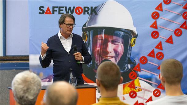 Glencore sichert den Hüttenstandort Nordenham ab: Nach Koen Demesmaekers Rücktritt soll der neue Aufsichtsratsvorsitzende Florian von Steinkeller das Werk führen.