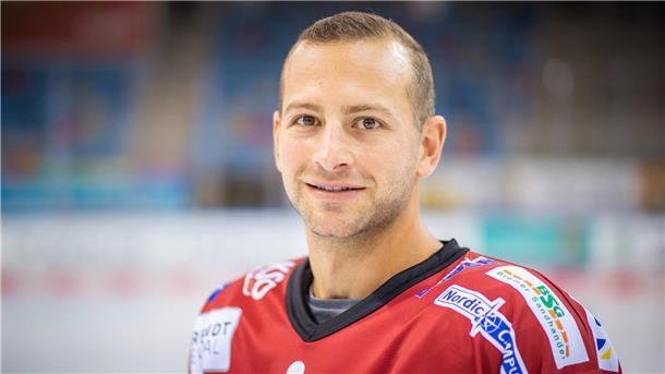 Fünf Jahre ist Alex Friesen bereits bei den Fischtown Pinguins - zwei weitere Spielzeiten werden hinzukommen.