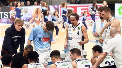 Fünf Spiele bleiben den Eisbären Bremerhaven in der regulären Saison noch, um ihren Platz in den Playoffs zu verteidigen.