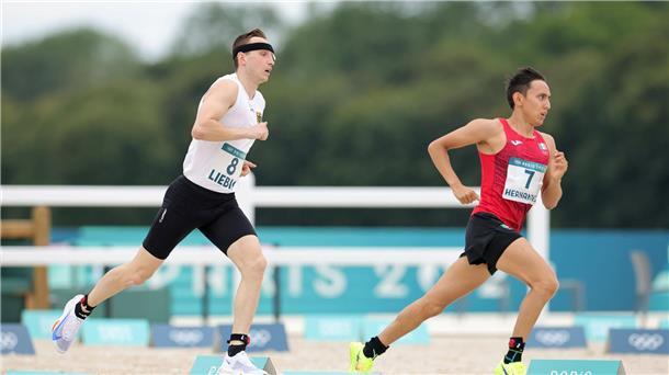 Deutsche Fünfkämpfer erreichen Olympia-Finale Fünfkämpfer Fabian Liebig (links) erreicht das Olympia-Finale.