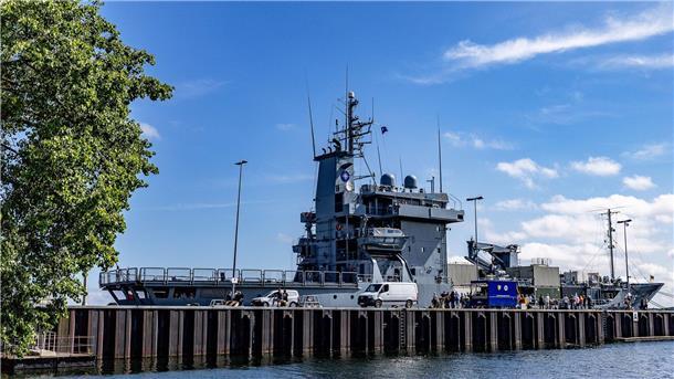 Tender „Donau“ kehrt von mehrmonatigem Nato-Einsatz zurück Für die Besatzung des Tenders „Donau“ endet eine mehrmonatige Fahrt.