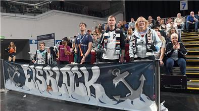 Für die Fans der Eisbären wird es am 10. März wieder eine Shuttlemöglichkeit geben, um zum Heimspiel nach Bremen zu kommen.