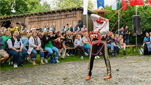 Das war los beim Beeke-Festival in Scheeßel Für die Gäste wurde ein buntes Programm geboten.