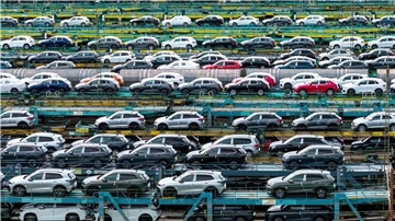 Für die Menschen hierzulande könnten große Autos billiger werden.