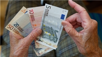 Für die Rentner in Deutschland gibt es ab Juli prozentual mehr Geld. Doch bringt diese Erhöhung wirklich etwas?