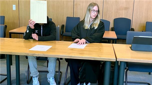 Für die Tötung des Betreibers seiner Unterkunft soll ein Iraker zwölf Jahre ins Haft. Seine Verteidigerin Katja Noe will das Urteil anfechten.