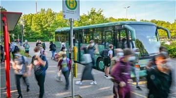 Schulbus-Situation am Schulzentrum Schiffdorf