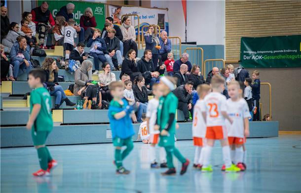 Für Eltern und Großeltern steht der Höhepunkt des diesjährigen Elbe-Weser-Cups a...