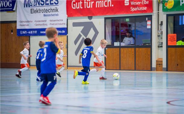 Für Eltern und Großeltern steht der Höhepunkt des diesjährigen Elbe-Weser-Cups a...