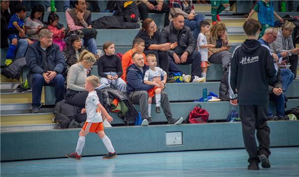 Für Eltern und Großeltern steht der Höhepunkt des diesjährigen Elbe-Weser-Cups a...