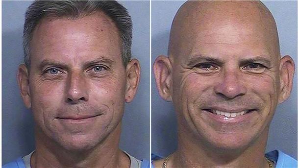 Spektakulärer Mordfall: Brüder Menendez bleiben in Haft Für Erik Menendez (l.) und seinen Bruder Lyle Menendez gibt es erst einmal keine vorzeitige Haftentlassung. (Archivfoto)