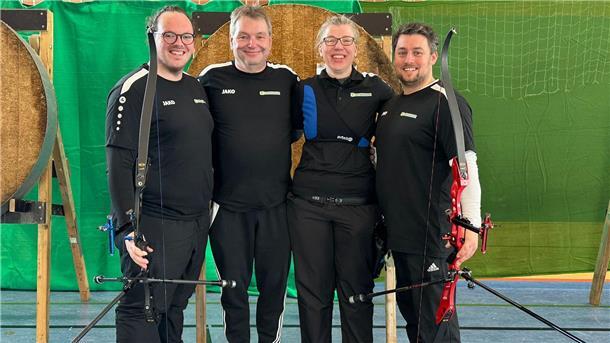 Für Hagen sind in Werlte die Schützen (von links) Andre Freter, Reiner Kottke, Ina Mielke und Christopher Hogh angetreten. Zur Mannschaft gehören weiterhin Maren Walker, Franka Hergenröther und Holger Monsees.