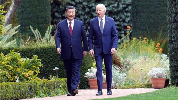 USA: Biden und Xi planen Treffen beim Apec-Gipfel in Peru Für ihr Krisentreffen vor einem Jahr wählten sie einen idyllischen Ort aus. (Archivbild)
