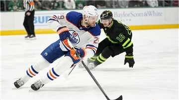 Für Leon Draisaitl und die Edmonton Oilers starten bald die Playoffs. Die Erfolgsgeschichte der Fischtown Pinguins begeistert den Top-Stürmer.
