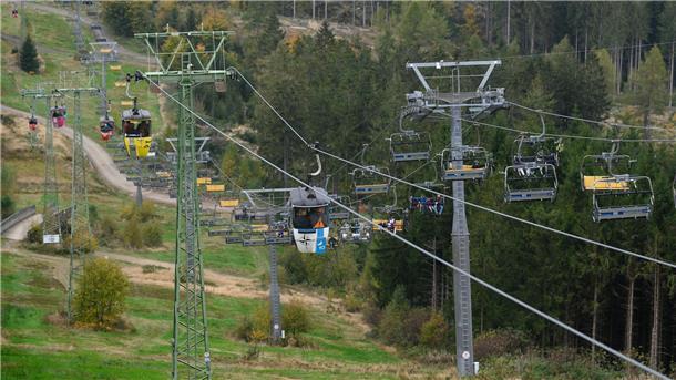 Für Mountainbiker öffnen im Harz zur Osterzeit die Bikeparks. (Archivbild) 